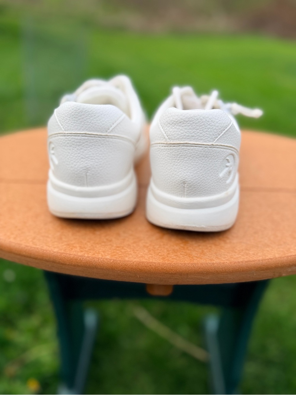 Billy Casual White Low-Top Leather Sneakers - Picture 8 of 13